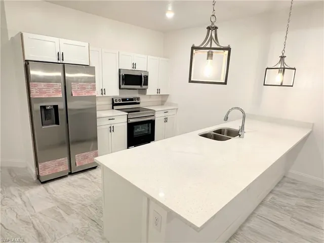 407-409  Bell S BLVD, Lehigh Acres, FL 33974