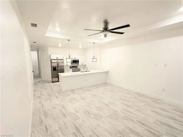 407-409  Bell S BLVD, Lehigh Acres, FL 33974