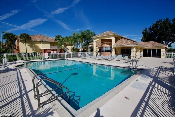 6360 Aragon Way 206, Fort Myers, Florida 33966