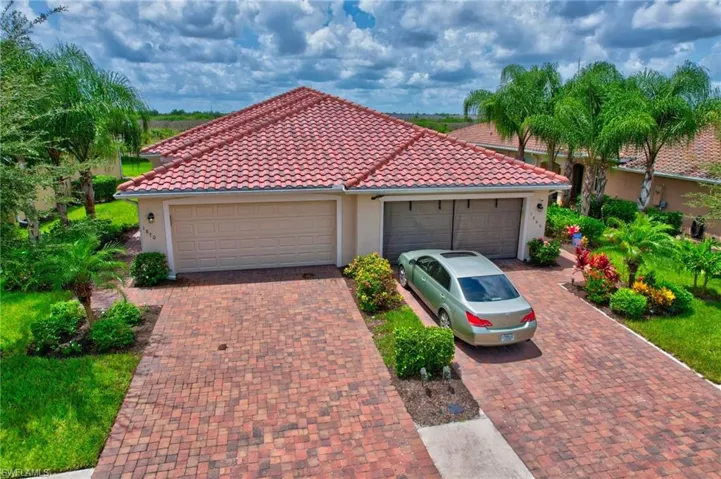 1870  Alameda  DR, Naples, FL 34120