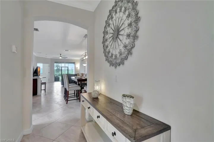 1870  Alameda  DR, Naples, FL 34120