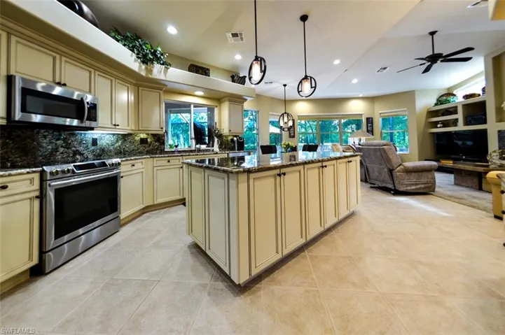 11085 Wine Palm RD, FORT MYERS FL 33966
