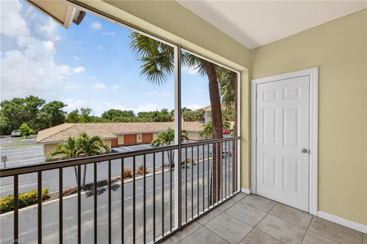 6361 Aragon Way 208, Fort Myers, Florida 33966