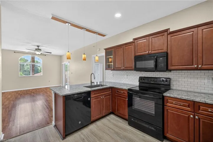 6361 Aragon Way 208, Fort Myers, Florida 33966