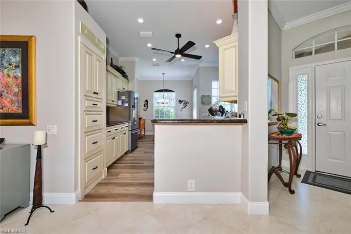 9240 Willowcrest Ct, Fort Myers, Florida 33908