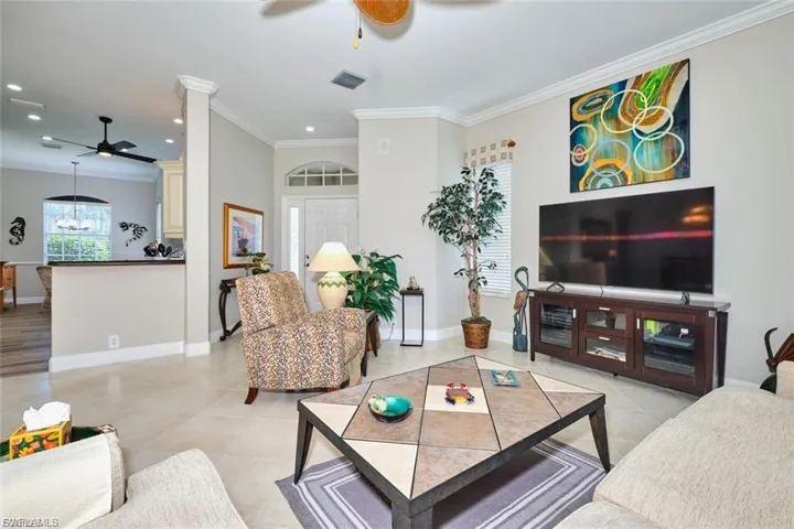 9240 Willowcrest Ct, Fort Myers, Florida 33908