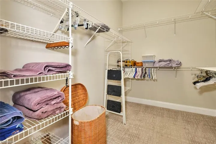 9240 Willowcrest Ct, Fort Myers, Florida 33908