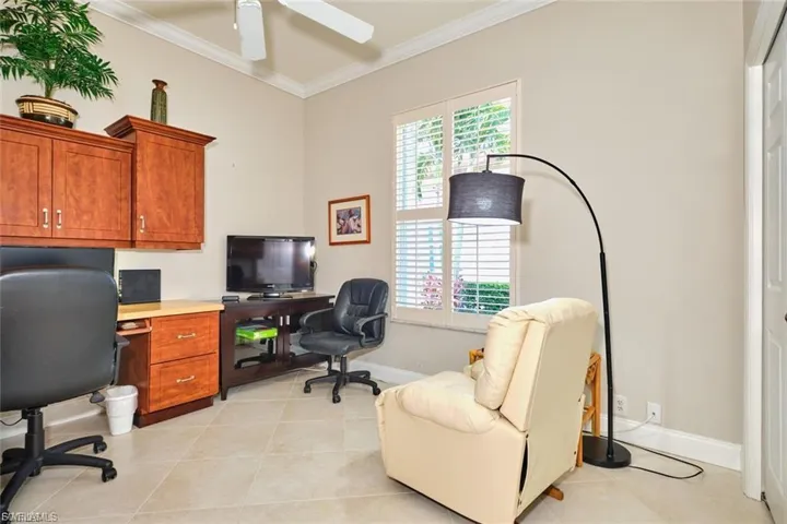 9240 Willowcrest Ct, Fort Myers, Florida 33908