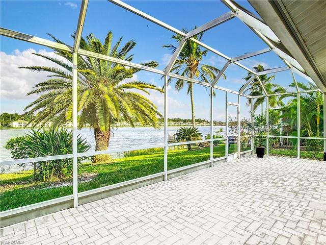 2892  West Crown Pointe E BLVD, Naples, FL 34112