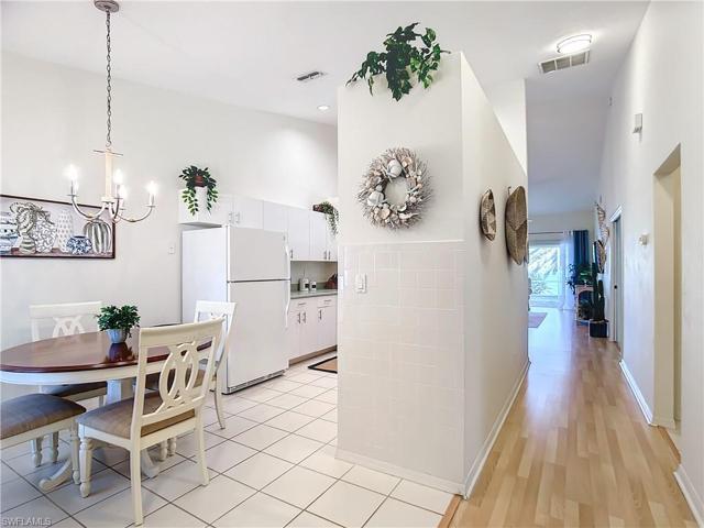 2892  West Crown Pointe E BLVD, Naples, FL 34112