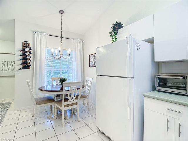 2892  West Crown Pointe E BLVD, Naples, FL 34112