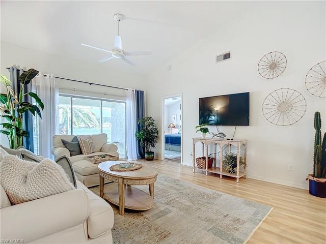 2892  West Crown Pointe E BLVD, Naples, FL 34112