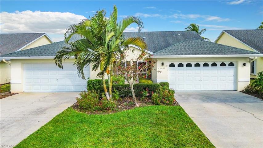 2892  West Crown Pointe E BLVD, Naples, FL 34112