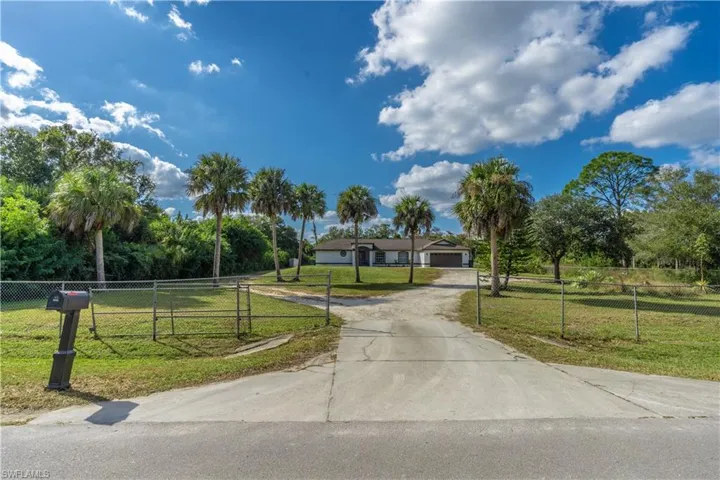 441 22nd St Ne, Naples, Florida 34120