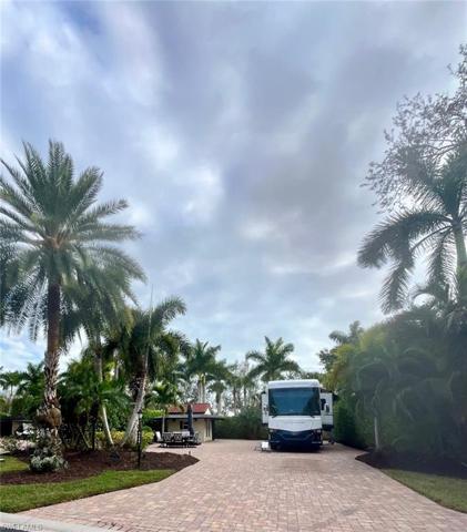 4488  Southern Breeze  DR, Naples, FL 34114