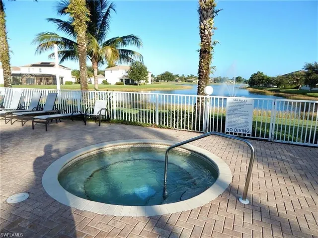 2692 Sunset Lake Dr, Cape Coral Fl 33909