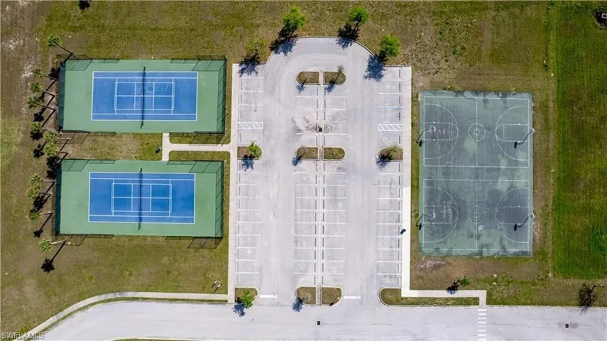 2692 Sunset Lake Dr, Cape Coral Fl 33909