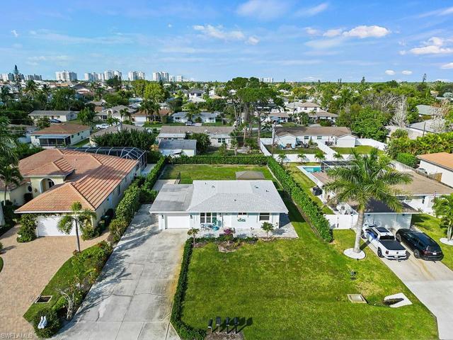 529  100th N AVE, Naples, FL 34108