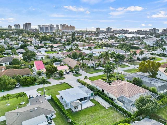 529  100th N AVE, Naples, FL 34108