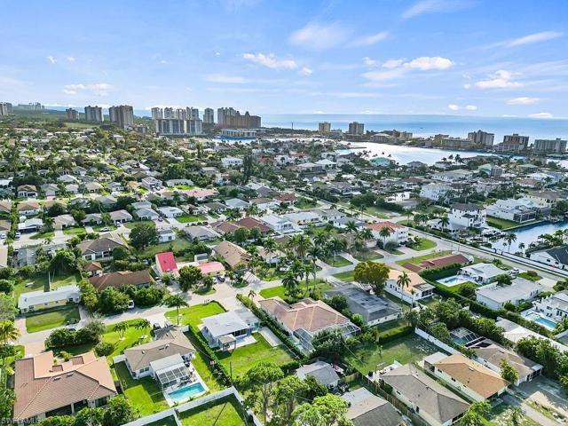 529  100th N AVE, Naples, FL 34108