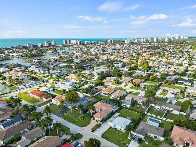 529  100th N AVE, Naples, FL 34108
