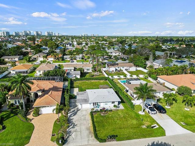 529  100th N AVE, Naples, FL 34108