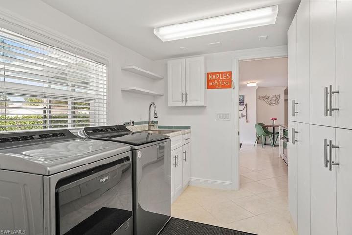 529  100th N AVE, Naples, FL 34108