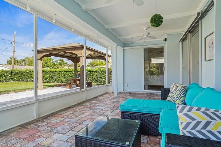 529  100th N AVE, Naples, FL 34108
