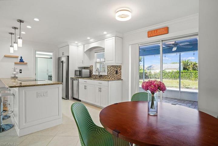 529  100th N AVE, Naples, FL 34108
