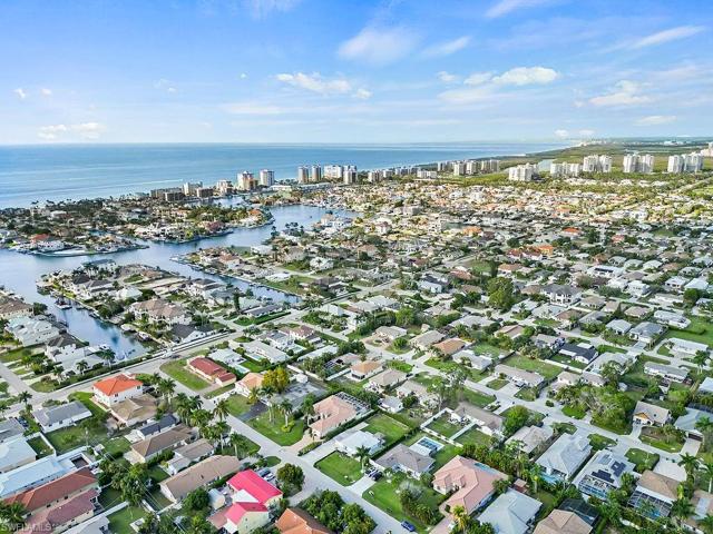 529  100th N AVE, Naples, FL 34108