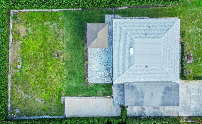 529  100th N AVE, Naples, FL 34108