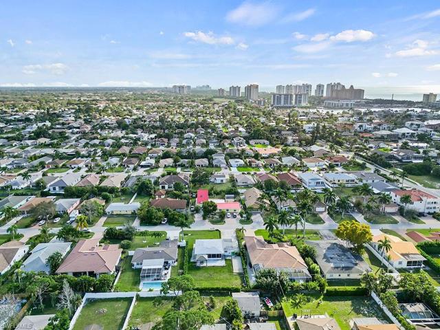 529  100th N AVE, Naples, FL 34108