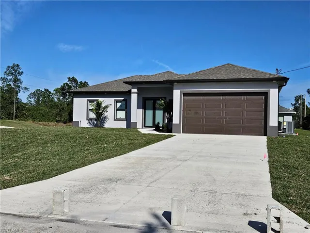 651  Keller E ST, Lehigh Acres, FL 33974