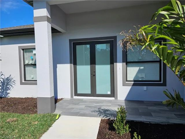 651  Keller E ST, Lehigh Acres, FL 33974