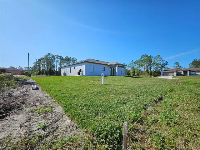 651  Keller E ST, Lehigh Acres, FL 33974
