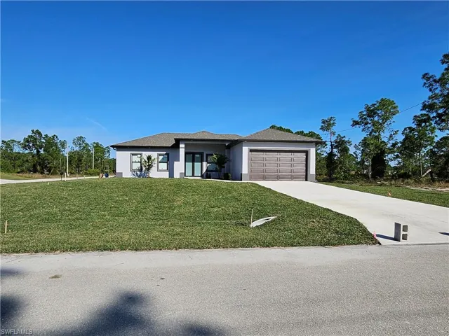 651  Keller E ST, Lehigh Acres, FL 33974