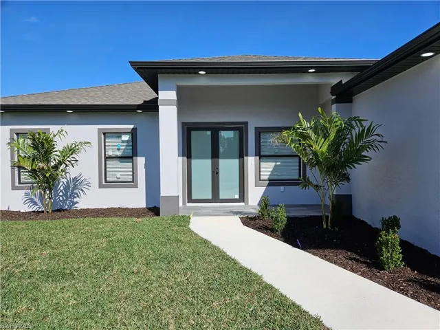 651  Keller E ST, Lehigh Acres, FL 33974