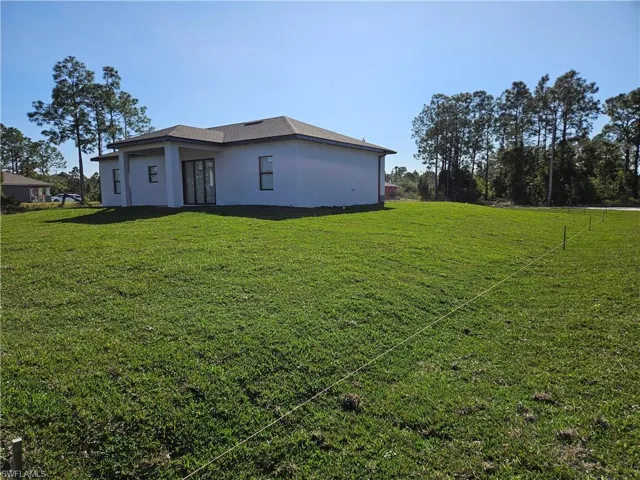 651  Keller E ST, Lehigh Acres, FL 33974