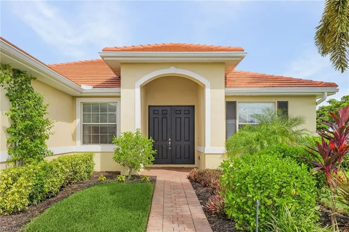2403  Ashbury  CIR, Cape Coral, FL 33991