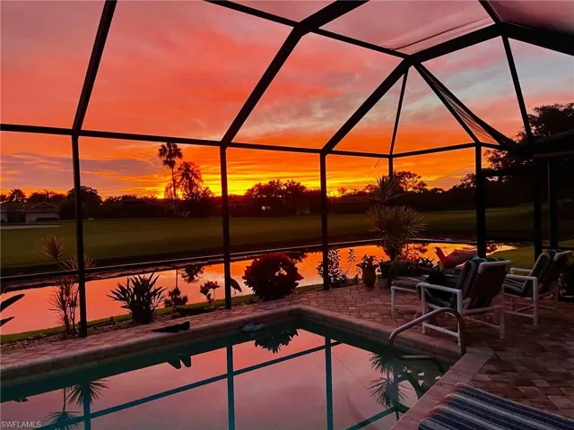 Stunning Sunsets from Lanai
