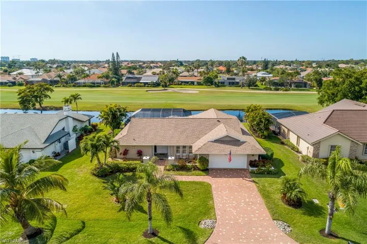Home on Lake and Golf Course