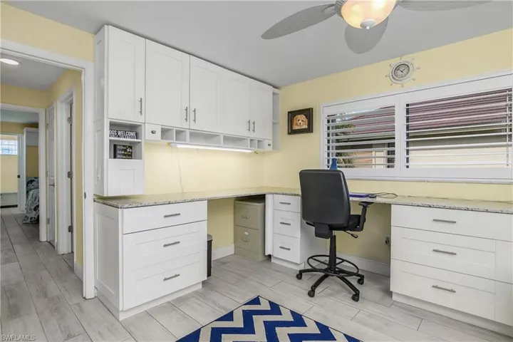 Office/2nd Bedroom with built in cabinets