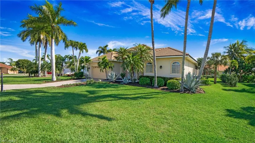 28090 Winthrop Cir, Bonita Springs Fl 34134