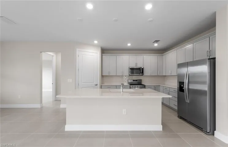 7140 Chapel Creek Ln, North Fort Myers, Florida 33917
