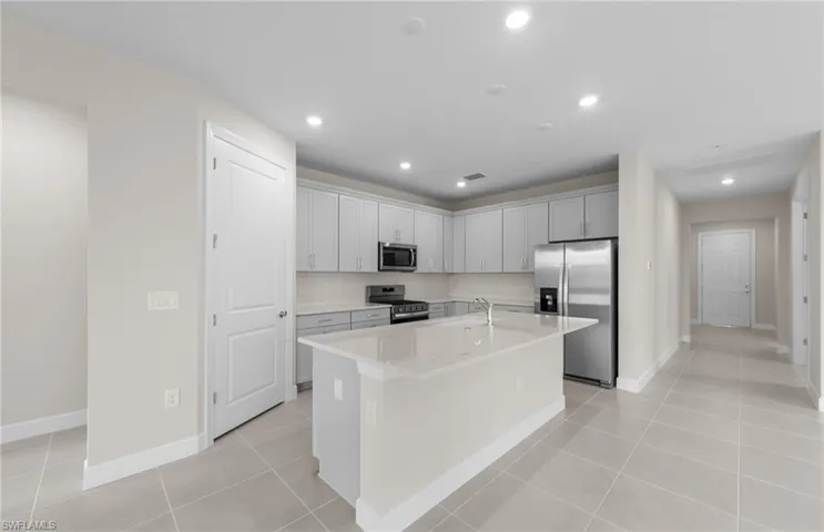 7140 Chapel Creek Ln, North Fort Myers, Florida 33917