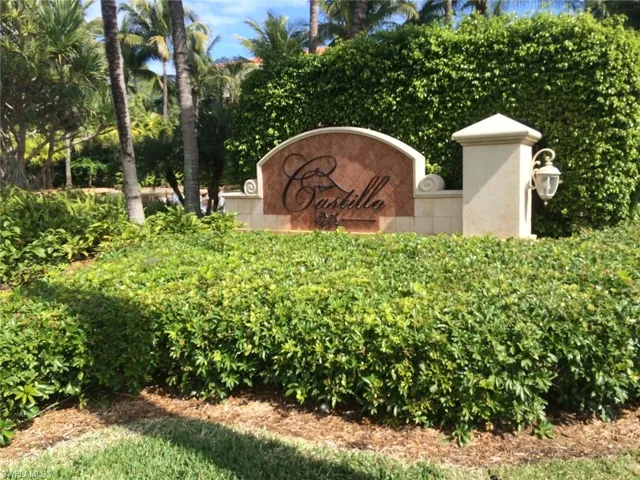2805 Tiburon Blvd E 1-101, Naples, Florida 34109