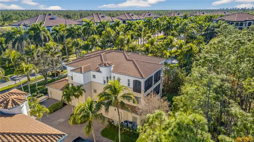 2805 Tiburon Blvd E 1-101, Naples, Florida 34109