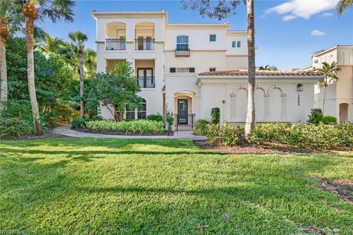2805 Tiburon Blvd E 1-101, Naples, Florida 34109