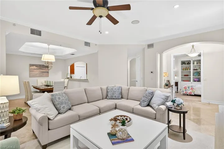 2805 Tiburon Blvd E 1-101, Naples, Florida 34109