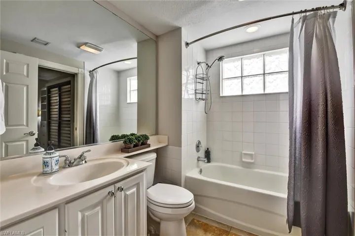 7881  Veronawalk  BLVD, Naples, FL 34114